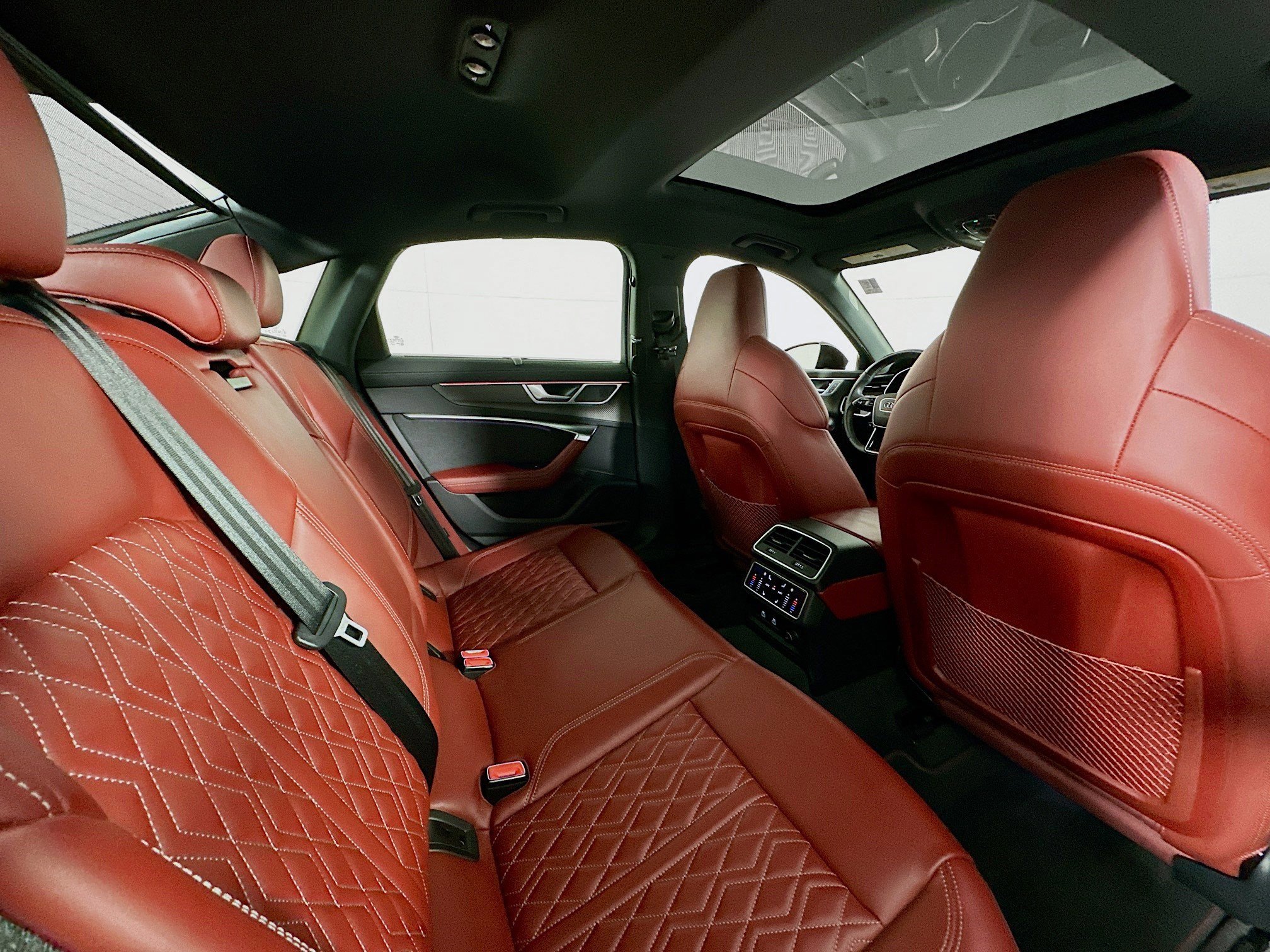 Used 2023 Audi S6 Prestige w/ Prestige Package image 28