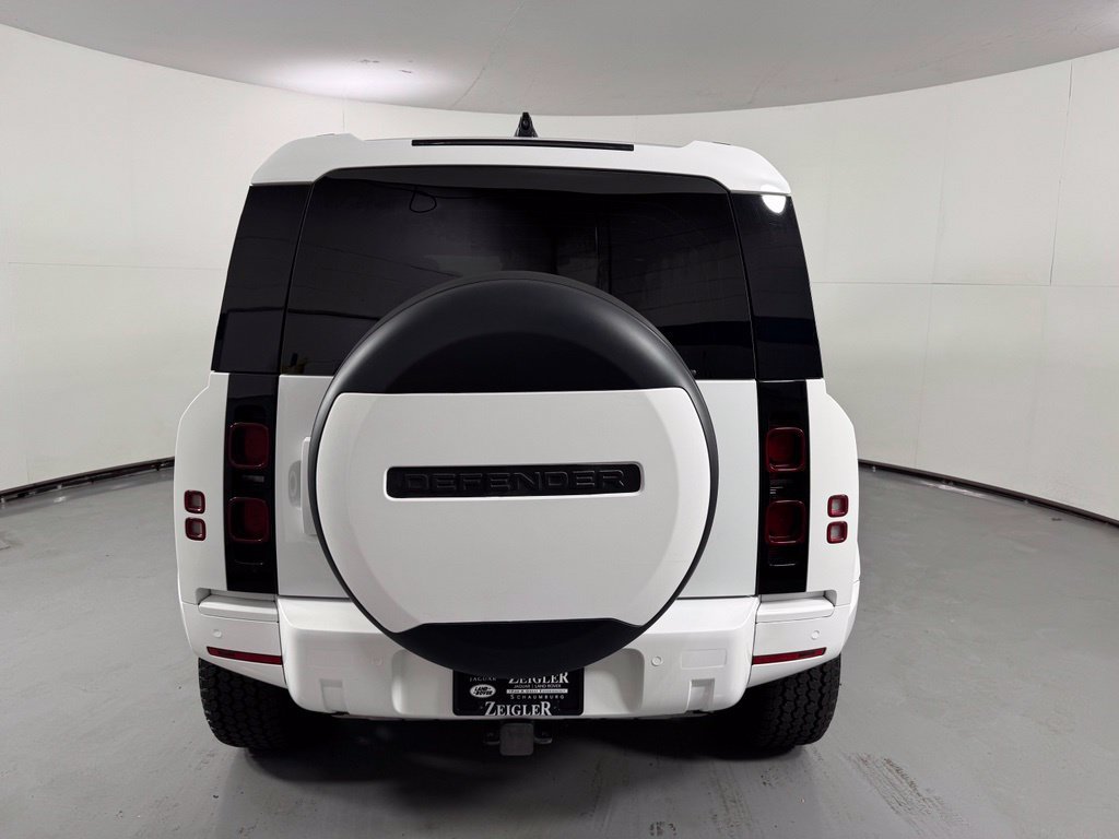 Used 2020 Land Rover Defender 110 S AWD/4WD image 8