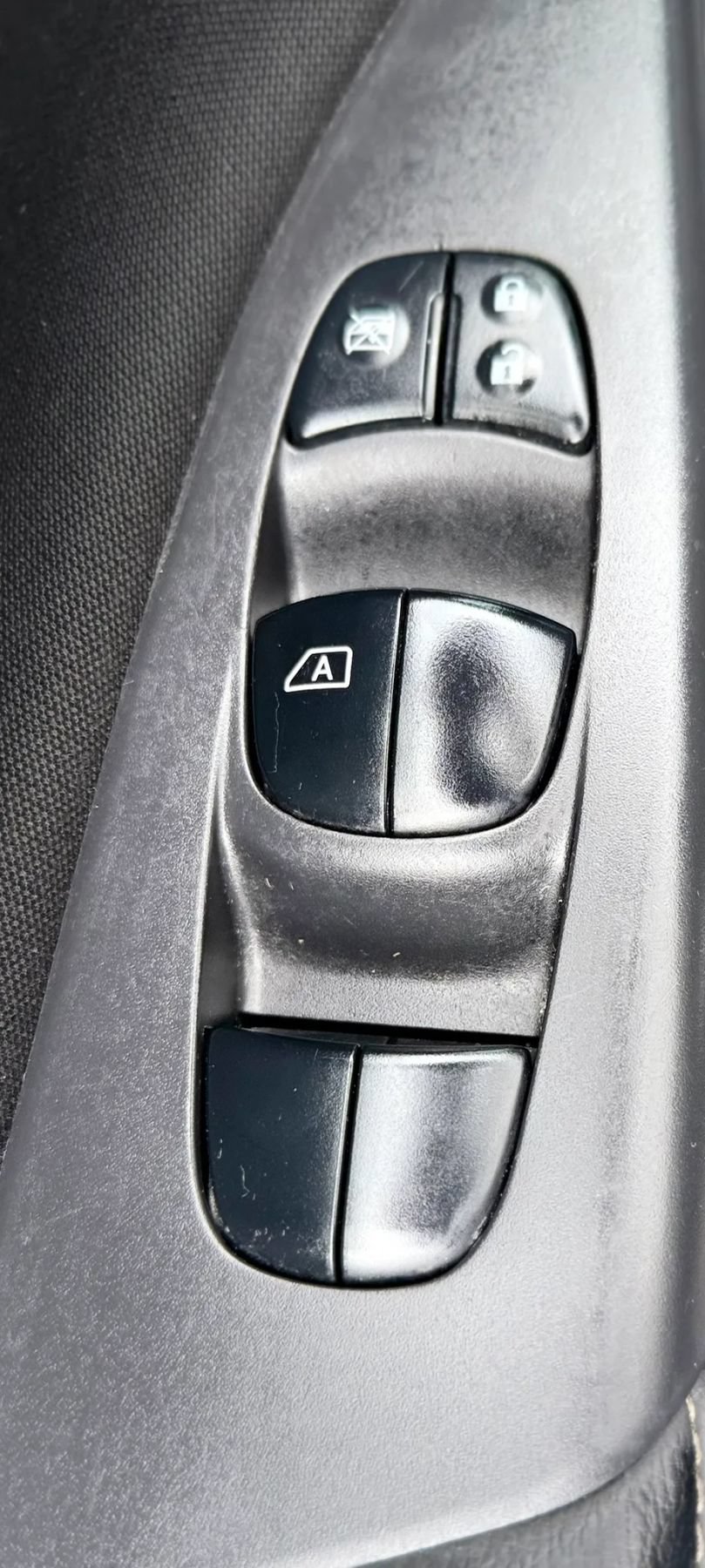 Used 2019 Nissan Sentra SV FWD image 23