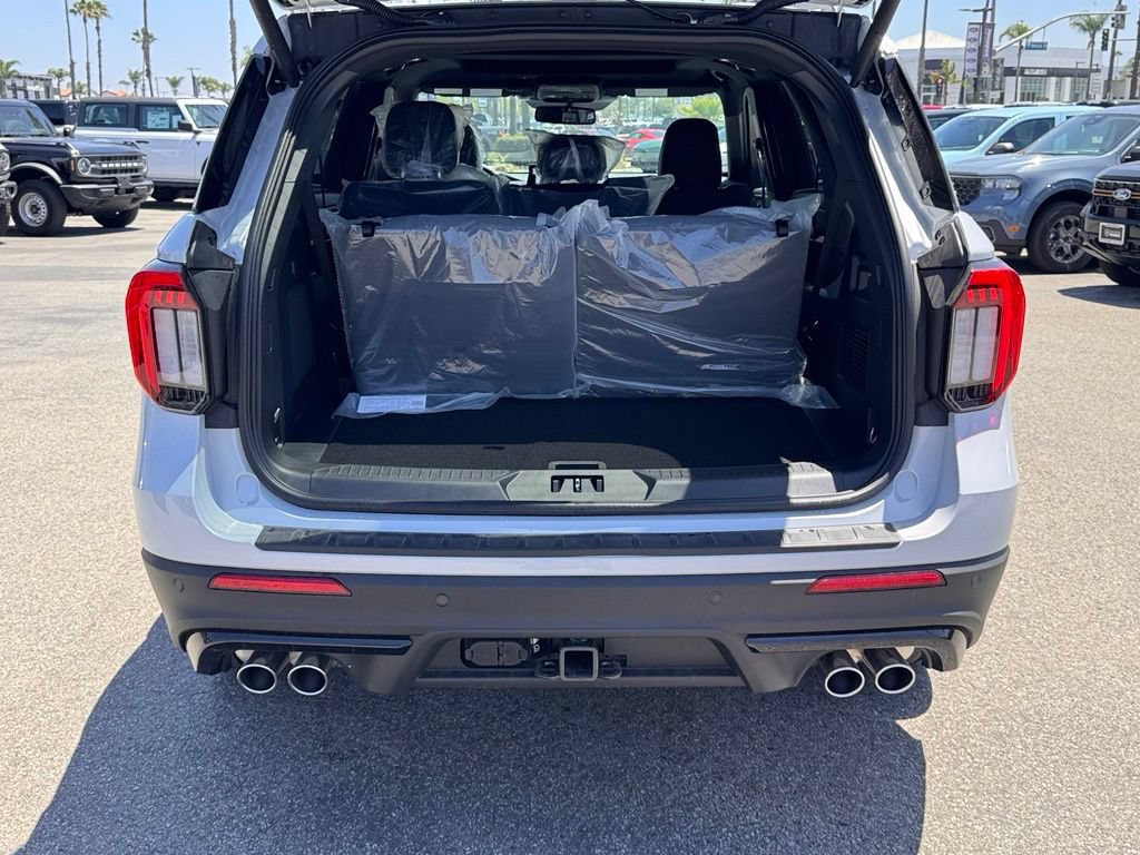 New 2026 Ford Explorer ST w/ Sun And Sound Package AWD/4WD image 13