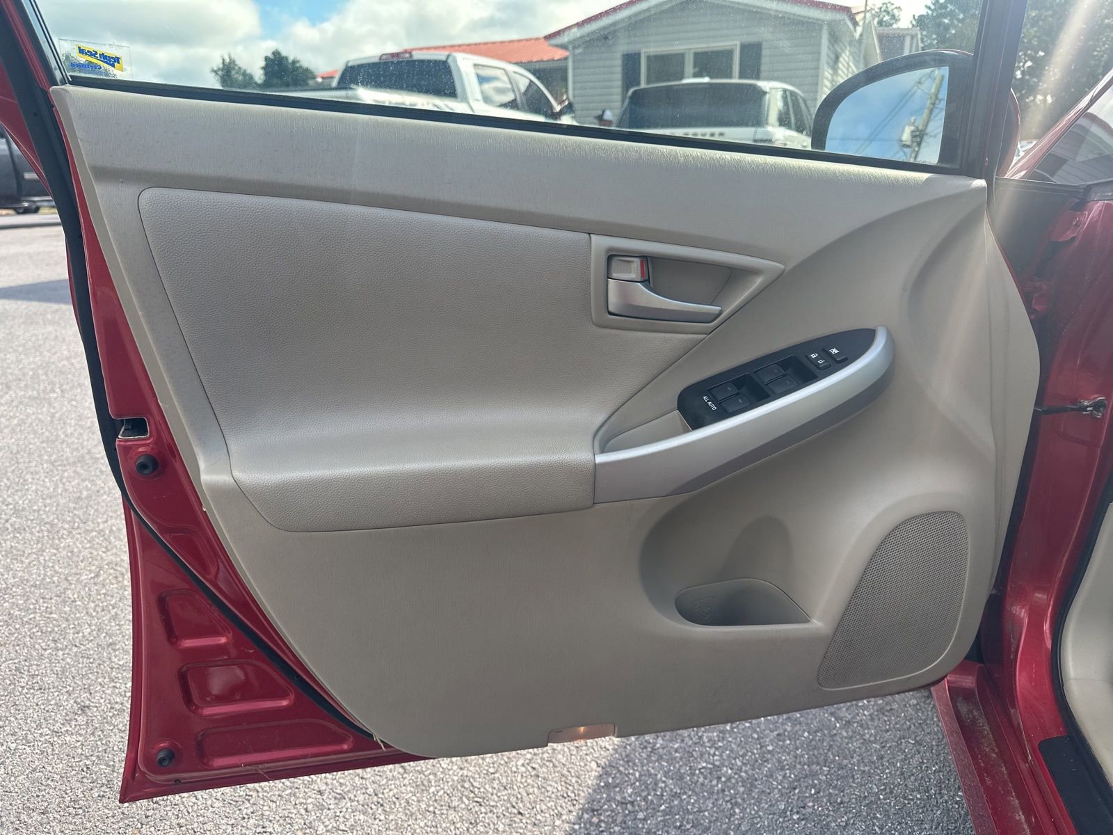 Used 2014 Toyota Prius Two image 12