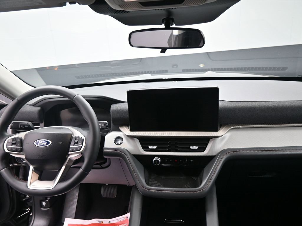 Certified 2025 Ford Explorer Active image 22