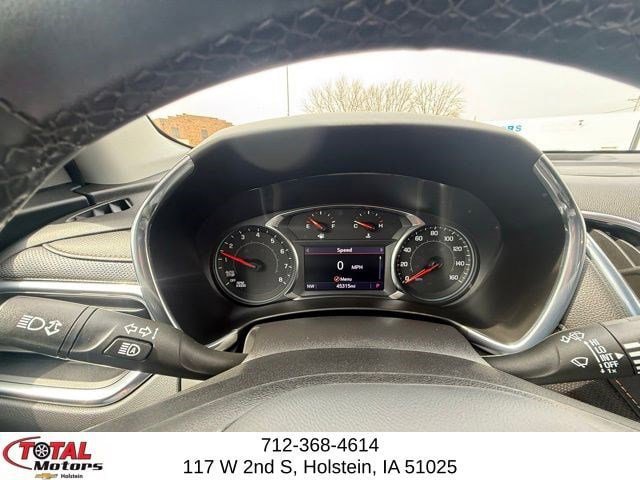 Used 2023 Chevrolet Equinox Premier AWD/4WD image 23