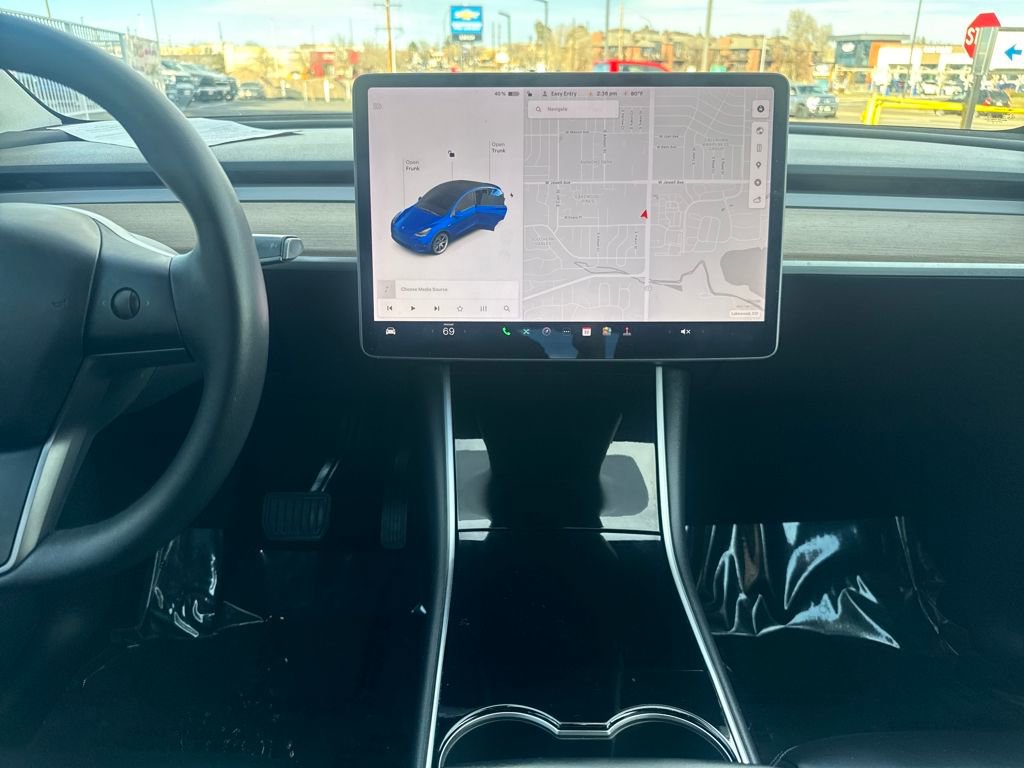 Used 2021 Tesla Model Y Long Range image 21
