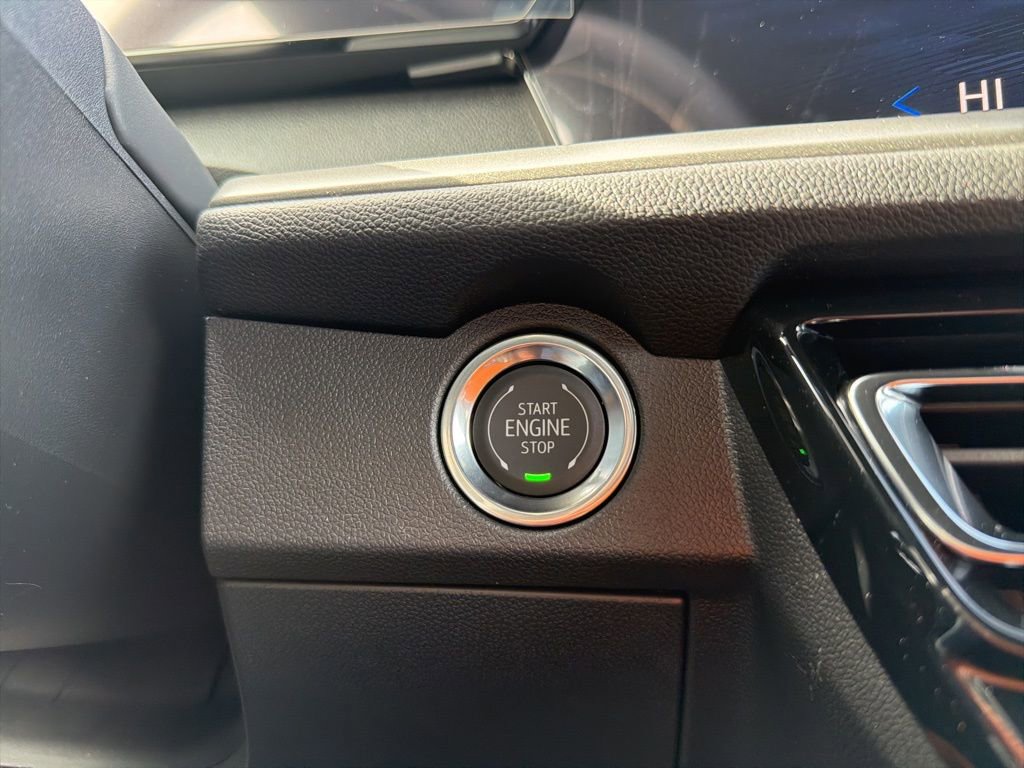 New 2026 Chevrolet Traverse LT w/ Midnight/Sport Edition image 8