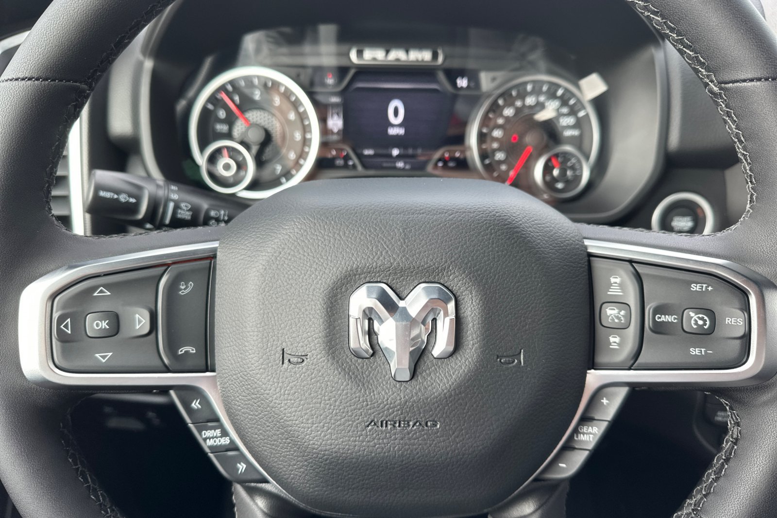 New 2026 RAM 1500 Big Horn AWD/4WD image 23
