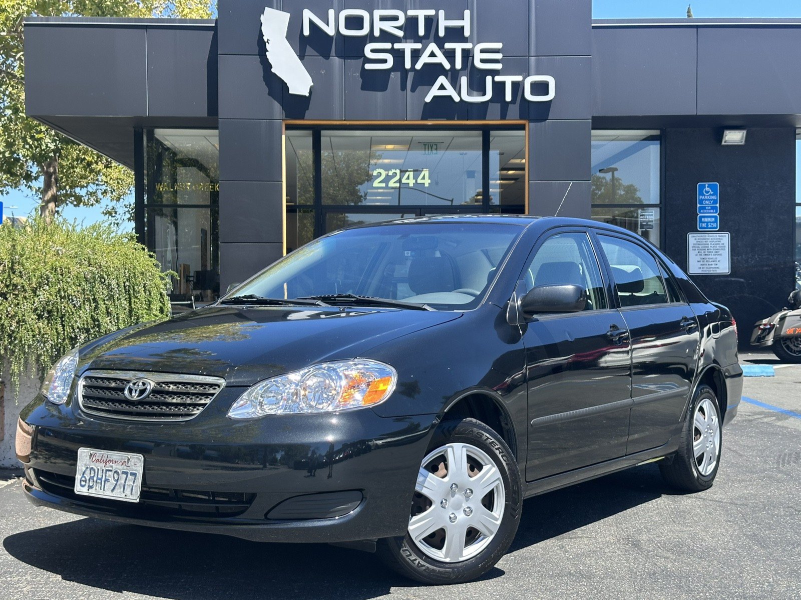 Used 2008 Toyota Corolla CE FWD image 2