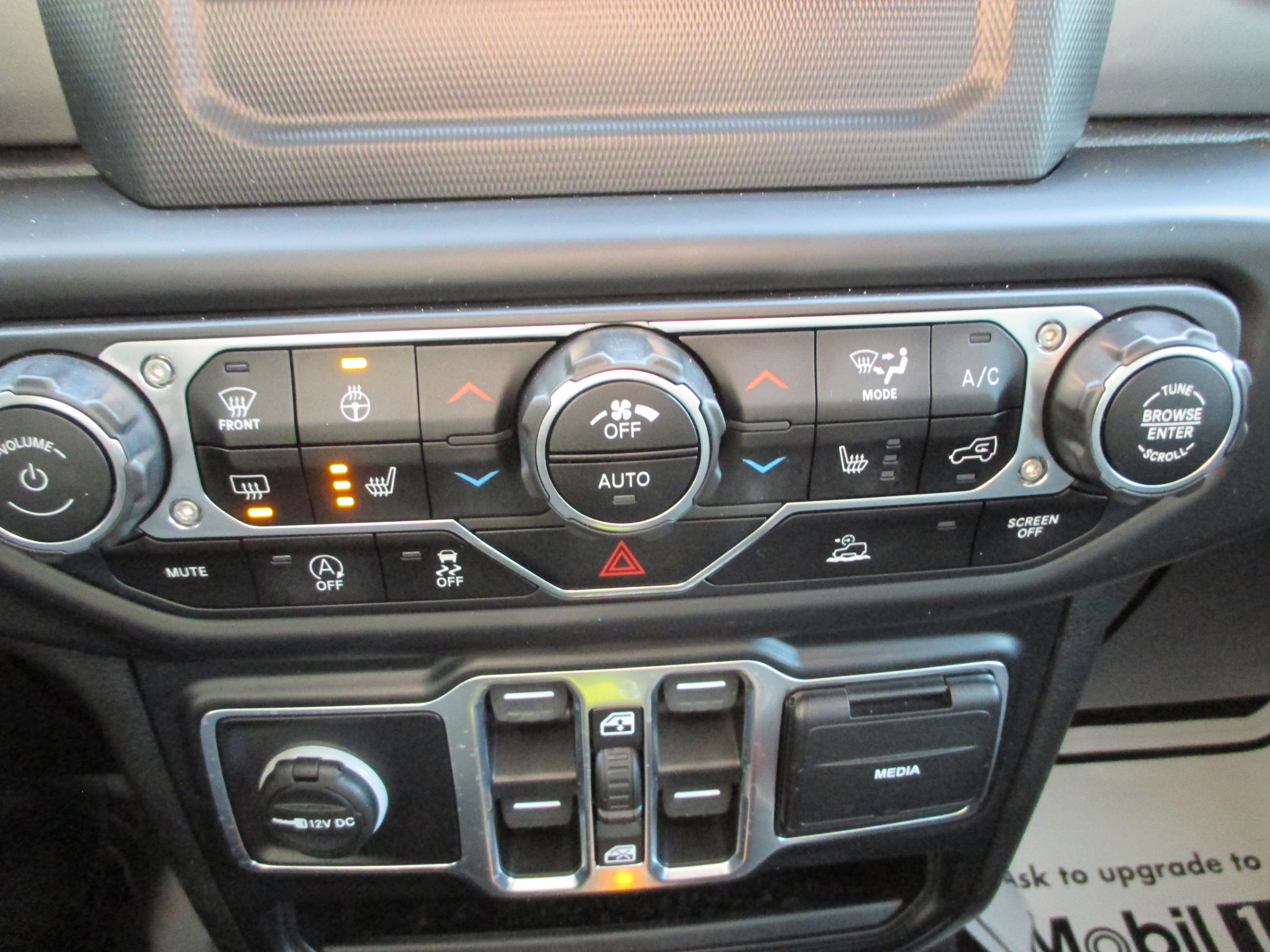 Used 2020 Jeep Gladiator Sport w/ Quick Order Package 24S image 16