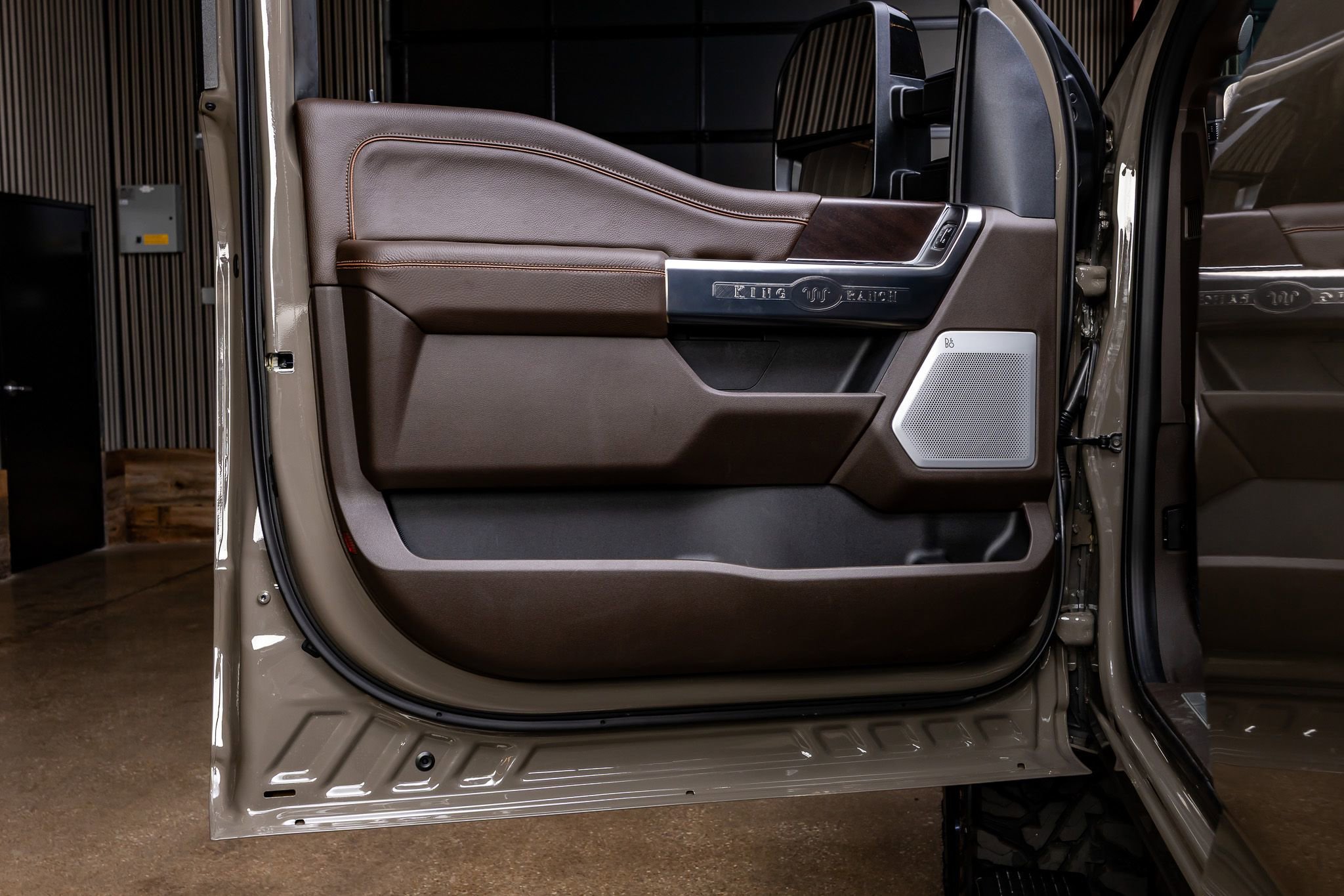 Used 2026 Ford F250 King Ranch w/ Chrome Package image 34