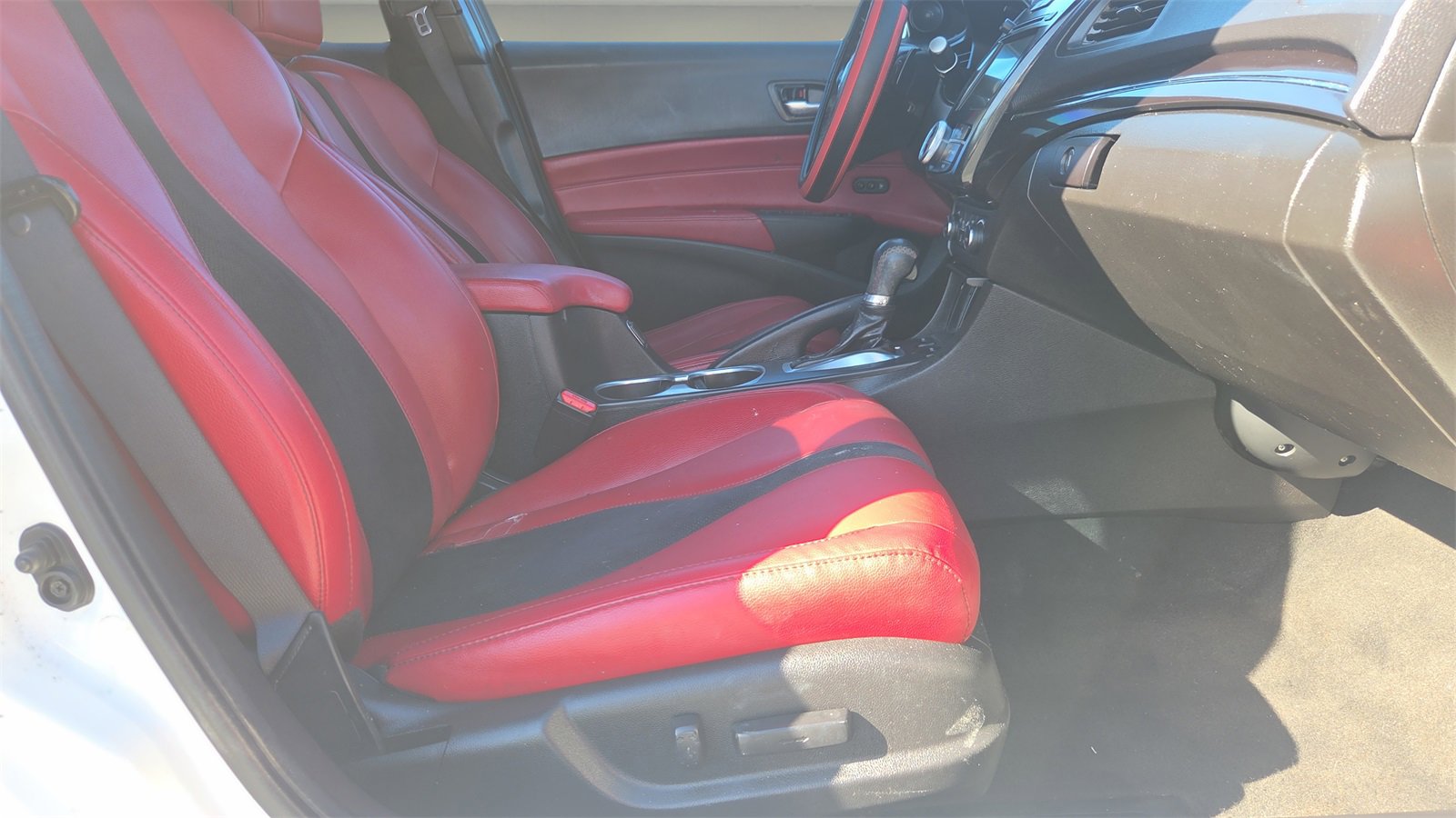 Used 2020 Acura ILX w/ Premium & A-SPEC Package image 25