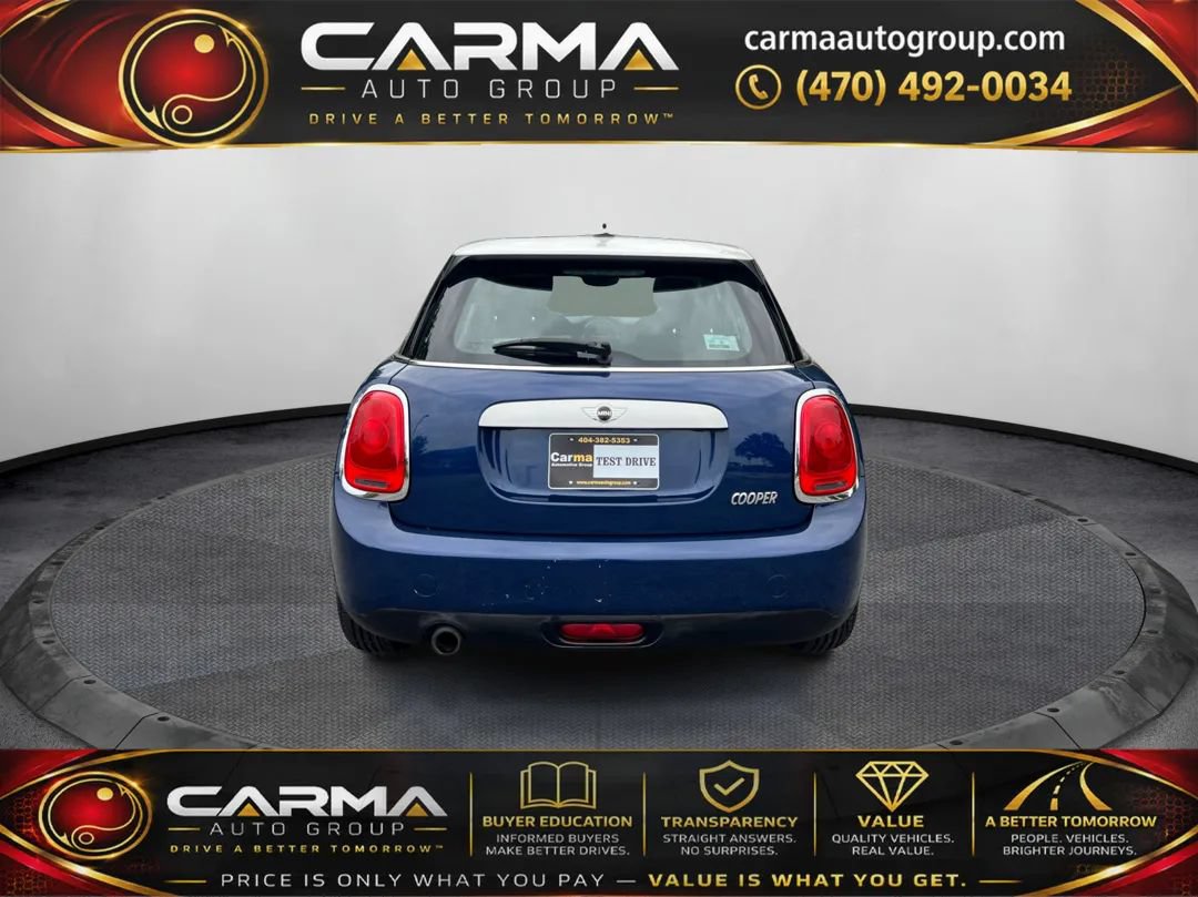 Used 2015 MINI Cooper 4-Door Hardtop FWD image 4