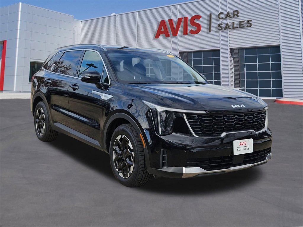 Used 2024 Kia Sorento S image 9
