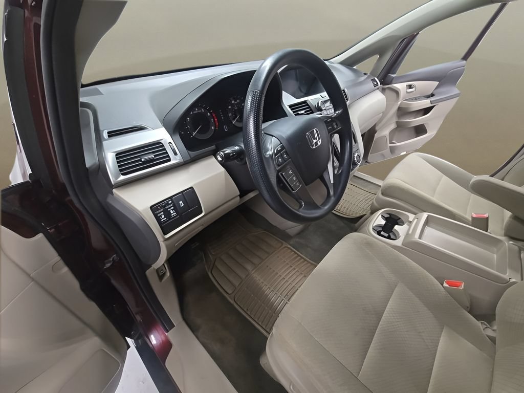 Used 2016 Honda Odyssey SE image 13