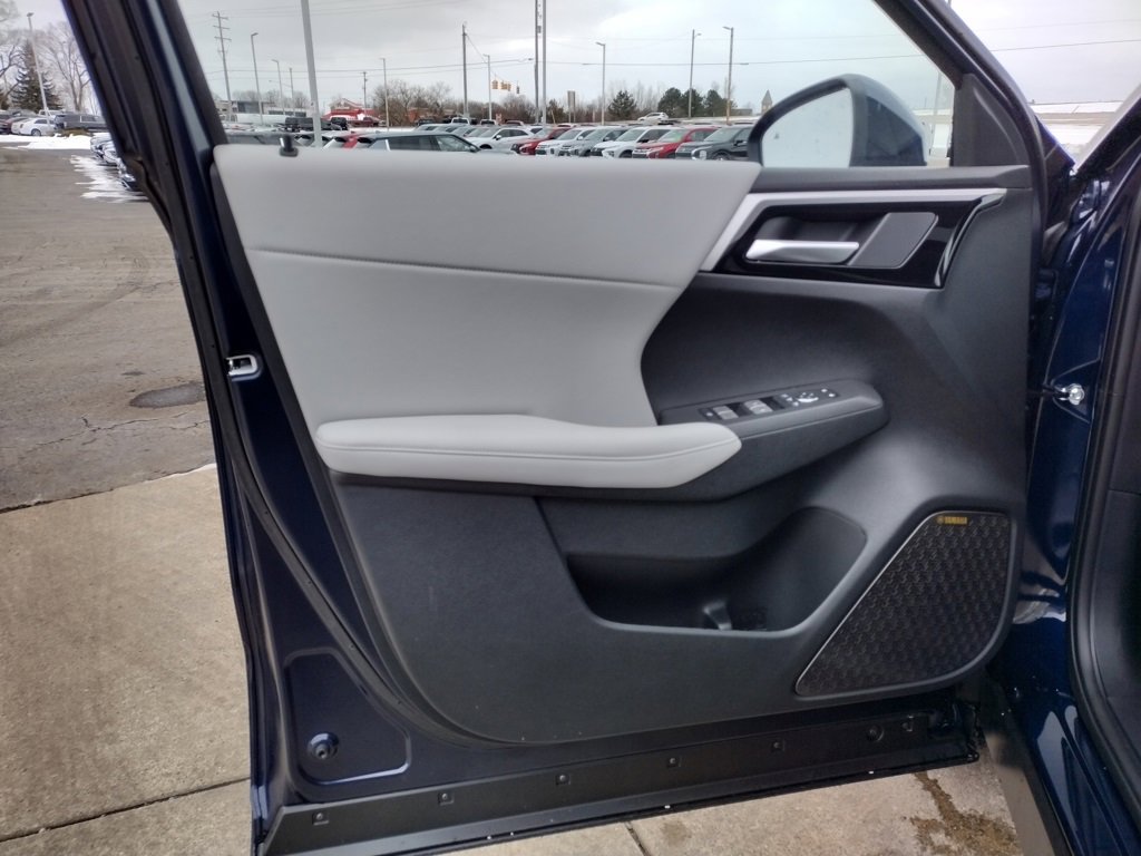 New 2026 Mitsubishi Outlander SE image 31