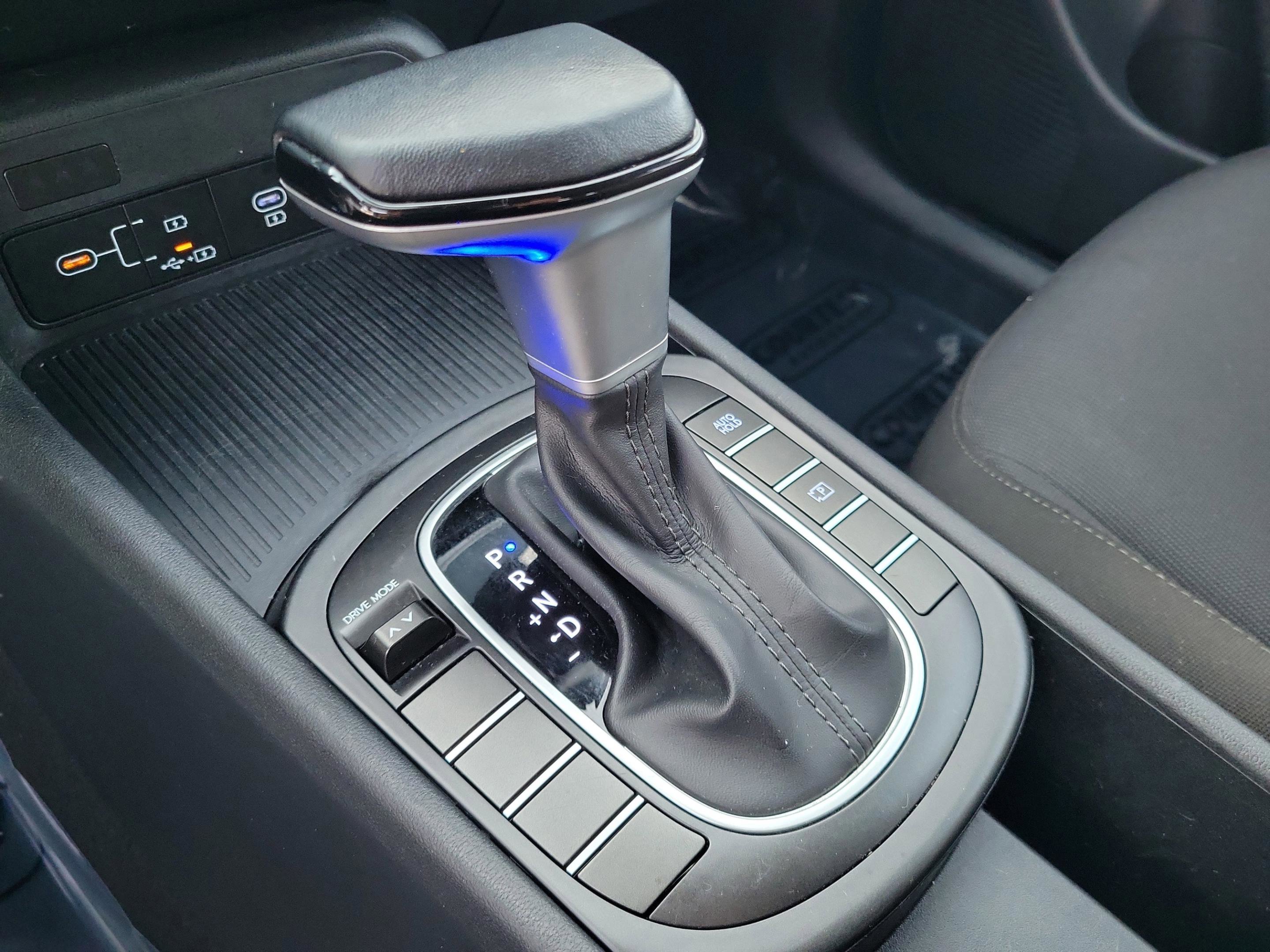 Certified 2024 Hyundai Kona SEL image 30