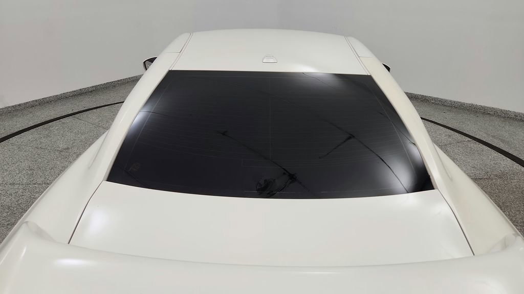 Used 2018 Nissan GT-R Premium image 11