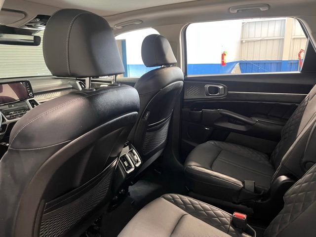 Used 2021 Kia Sorento SX image 17