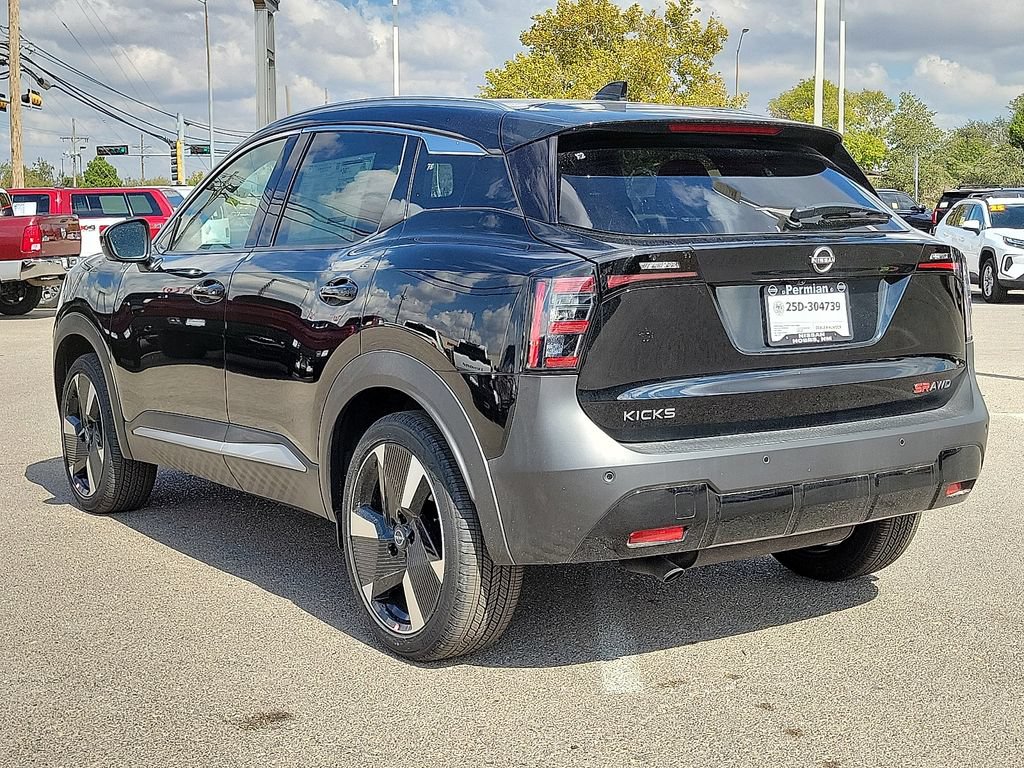 New 2025 Nissan Kicks SR w/ SR Premium Package AWD/4WD image 8
