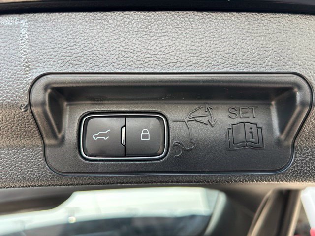 Used 2023 Ford Explorer XLT w/ Equipment Group 202A RWD image 50