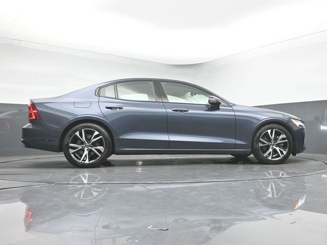 Used 2024 Volvo S60 B5 Core w/ Climate Package image 39