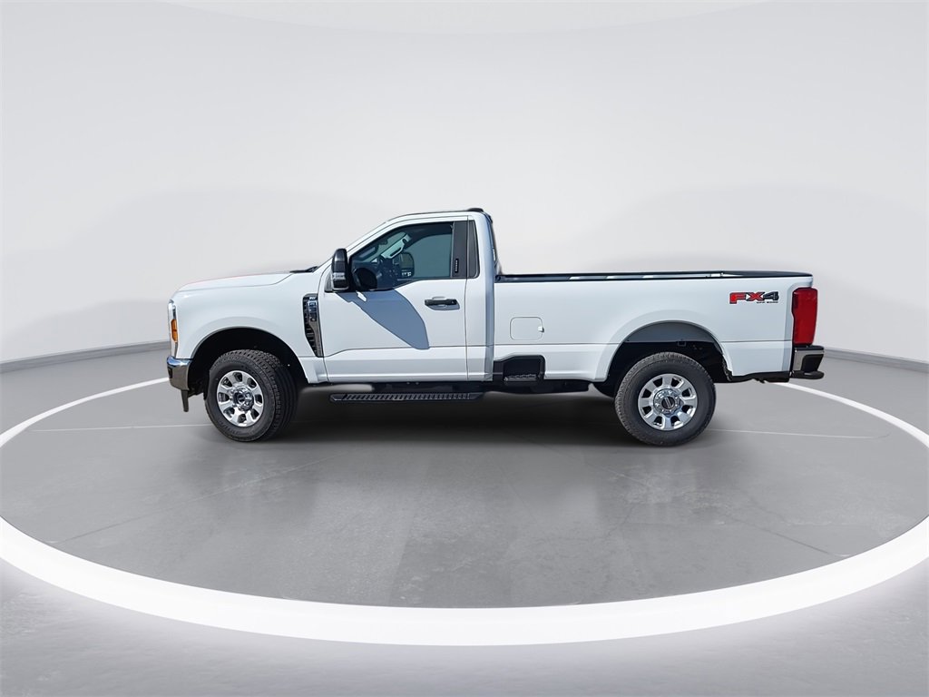 Used 2024 Ford F350 XLT w/ FX4 Off-Road Package image 5