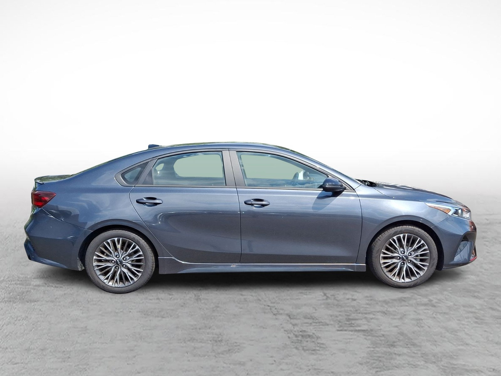 Used 2022 Kia Forte GT-Line w/ GT-Line Premium Package FWD image 7