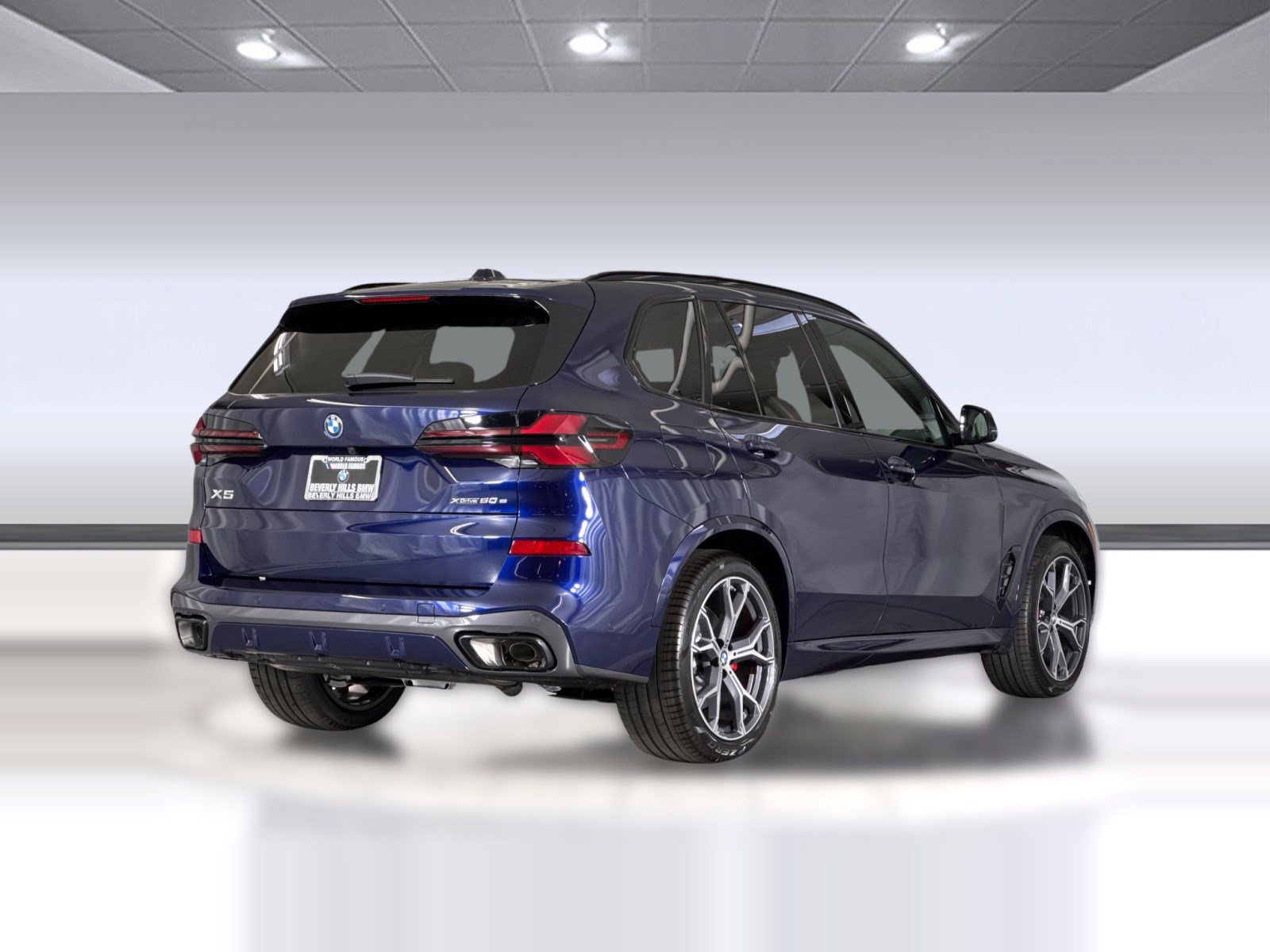 New 2026 BMW X5 xDrive50e w/ M Sport Package AWD/4WD image 9