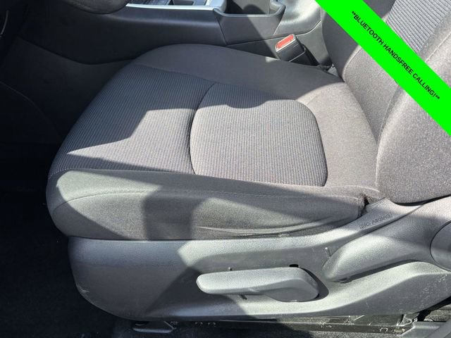 Used 2022 Toyota RAV4 LE image 5