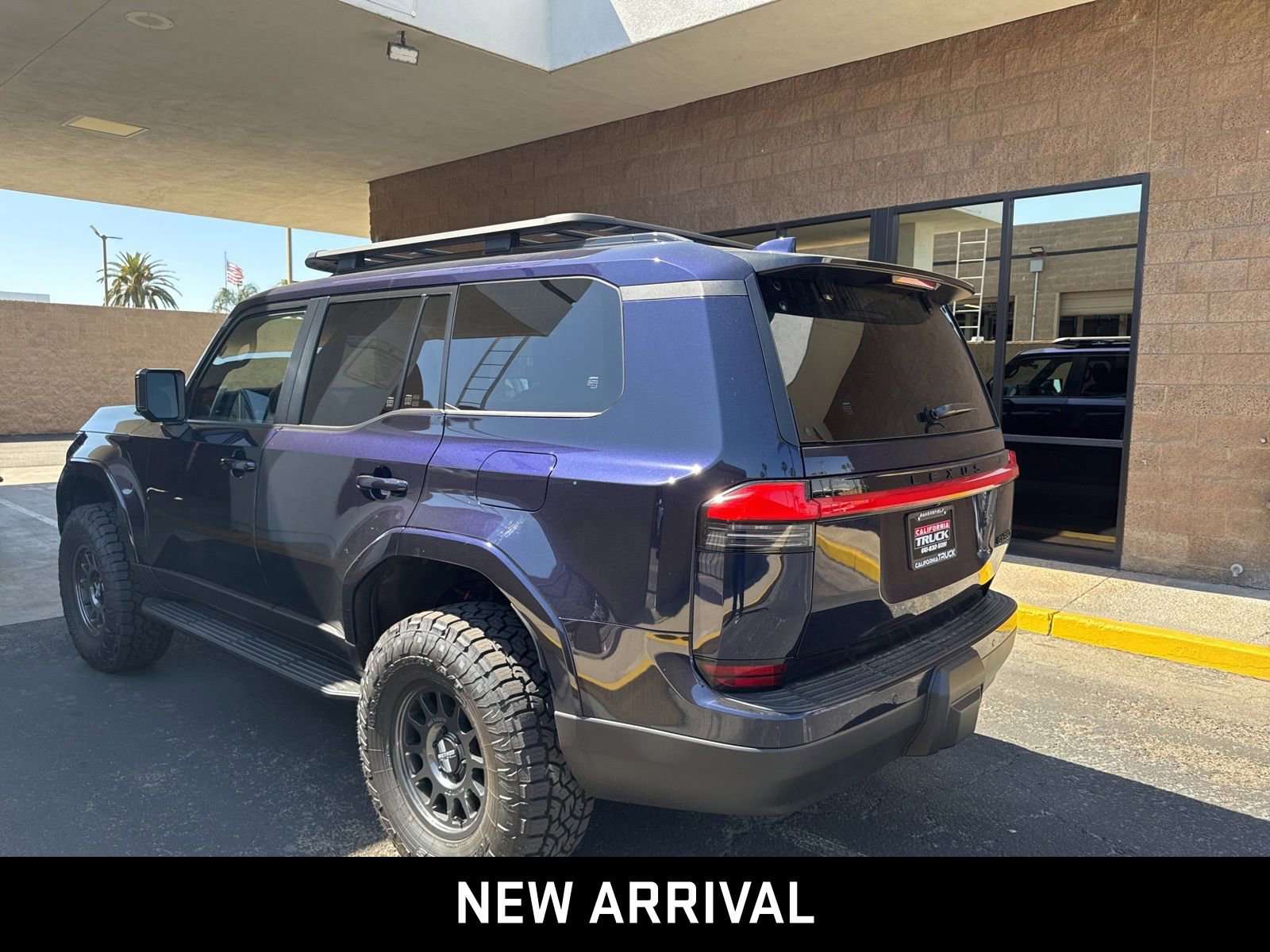 Used 2026 Lexus GX 550 w/ Accessory Package (31) AWD/4WD image 5