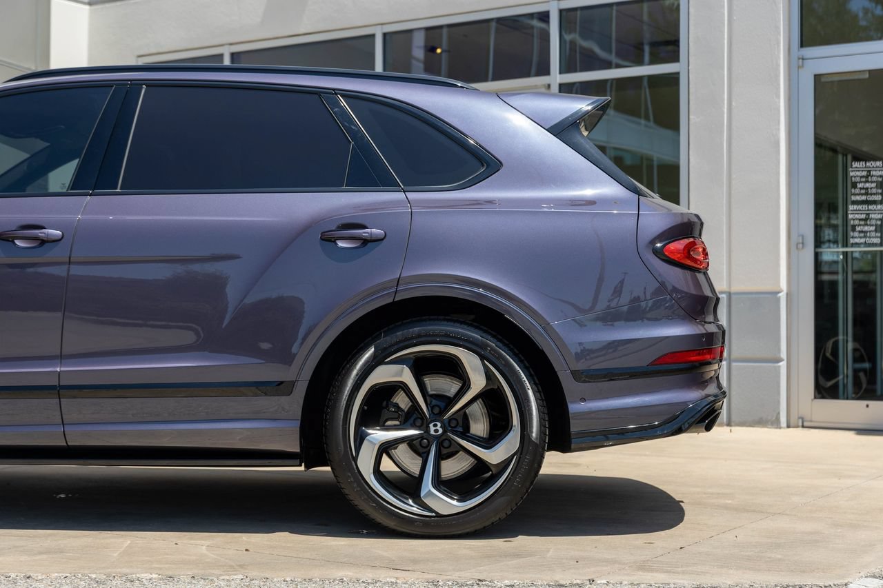 Certified 2023 Bentley Bentayga AWD/4WD image 19