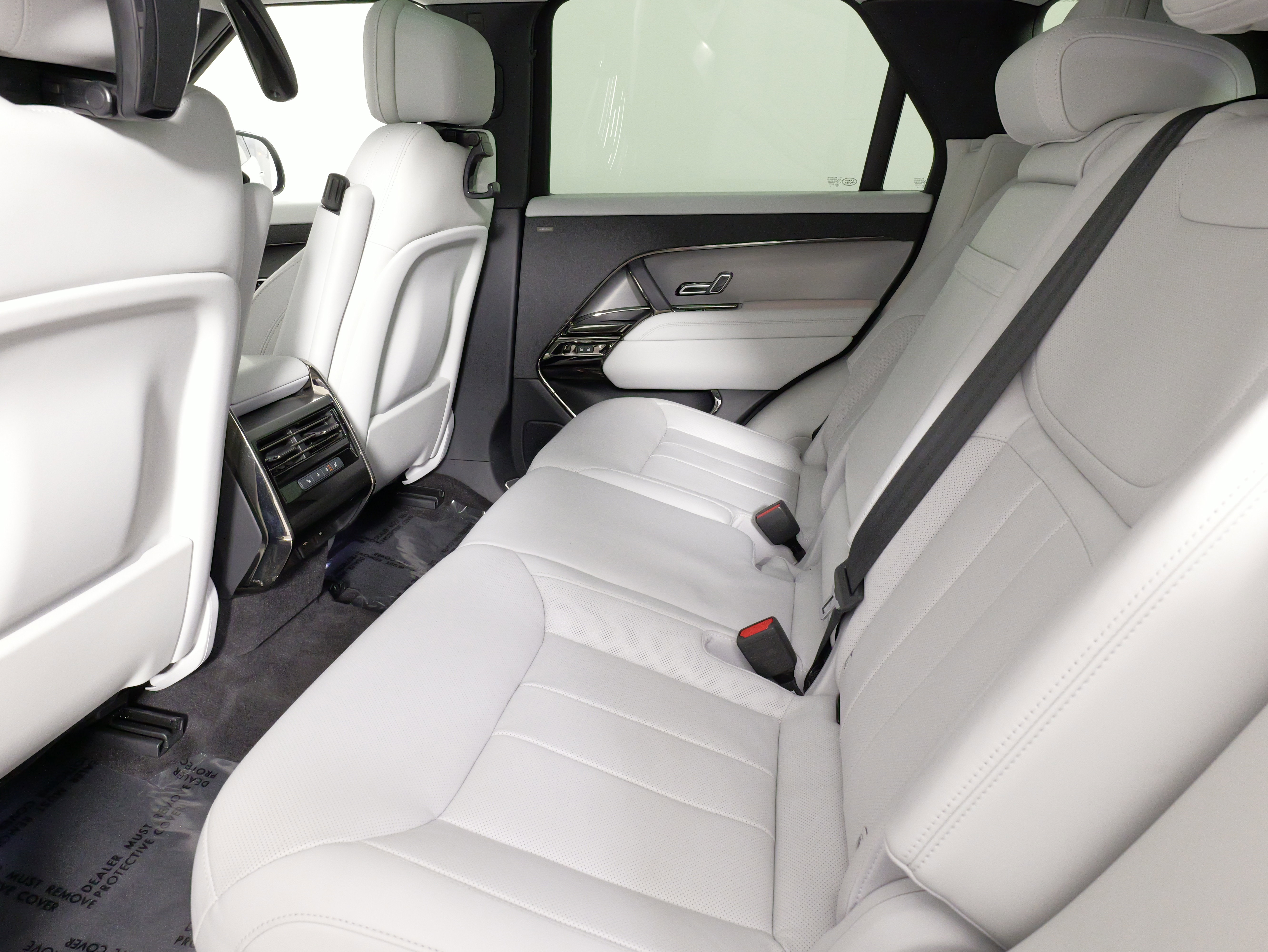 Used 2023 Land Rover Range Rover Sport SE image 38