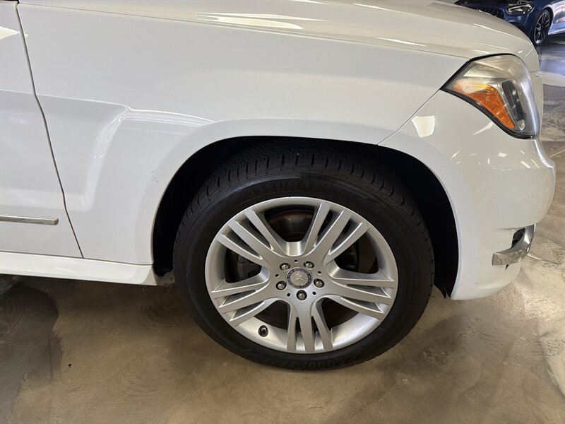 Used 2014 Mercedes-Benz GLK 350 2WD image 11