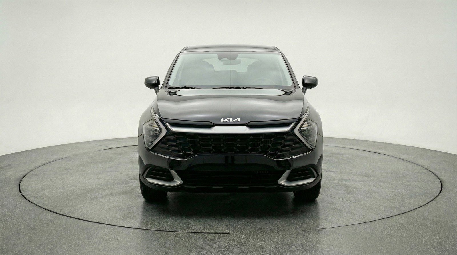 Used 2025 Kia Sportage LX image 2