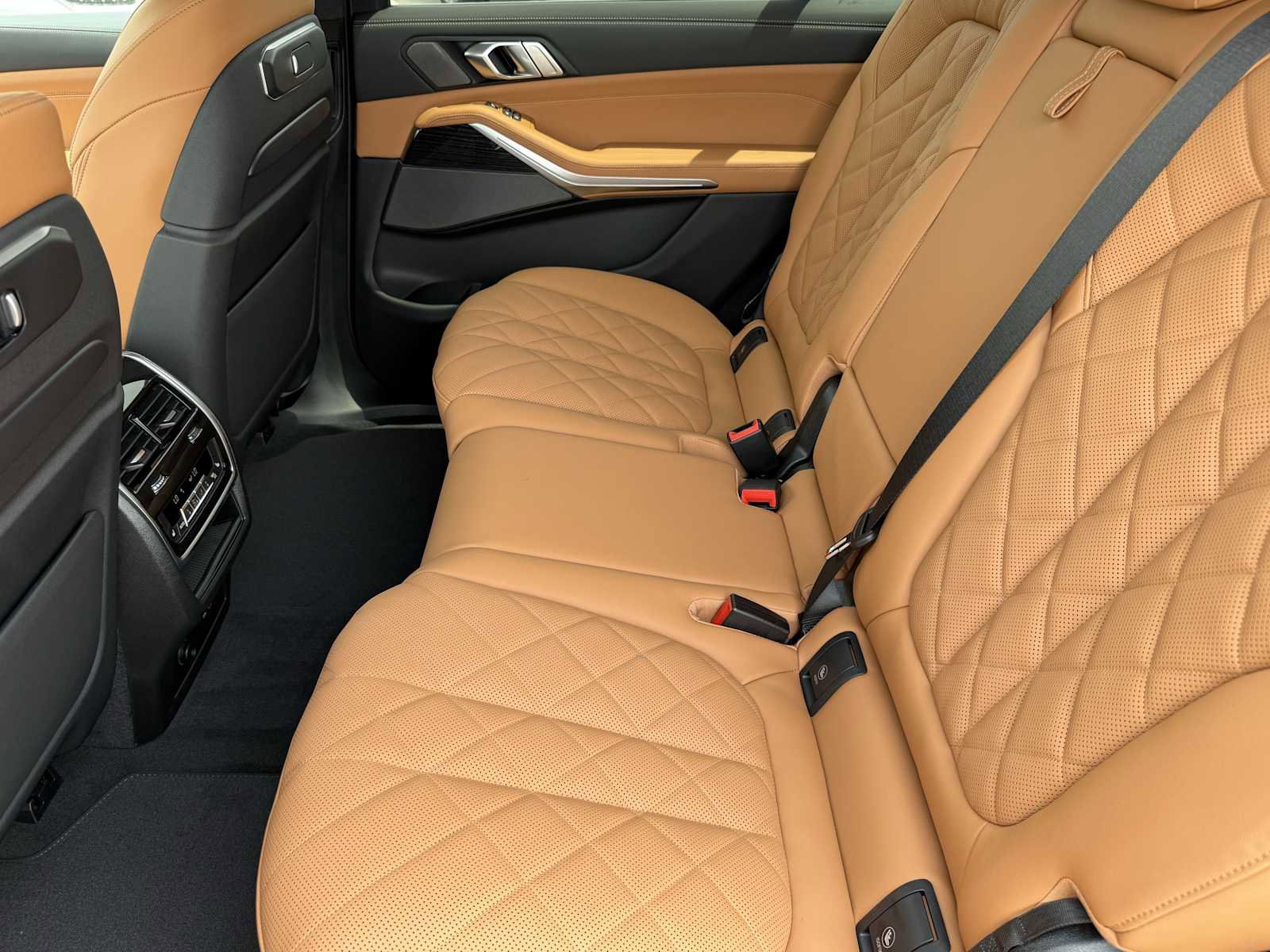 New 2026 BMW X7 xDrive40i w/ Executive Package image 32