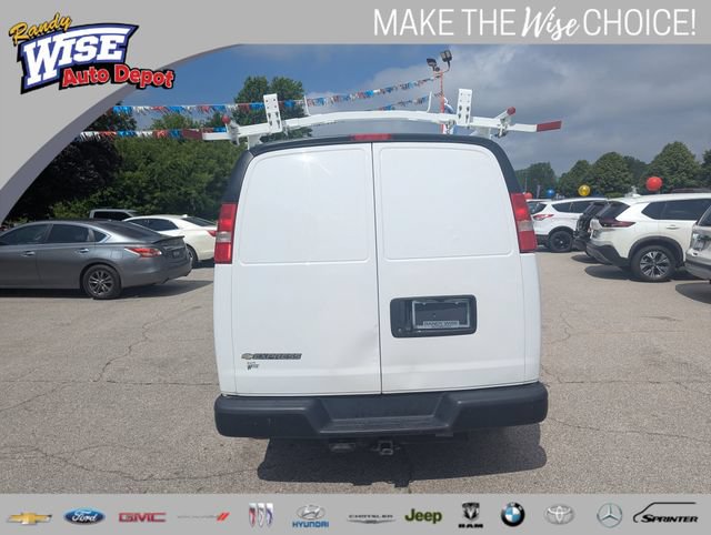 Used 2019 Chevrolet Express 2500 w/ Communications Package RWD image 4