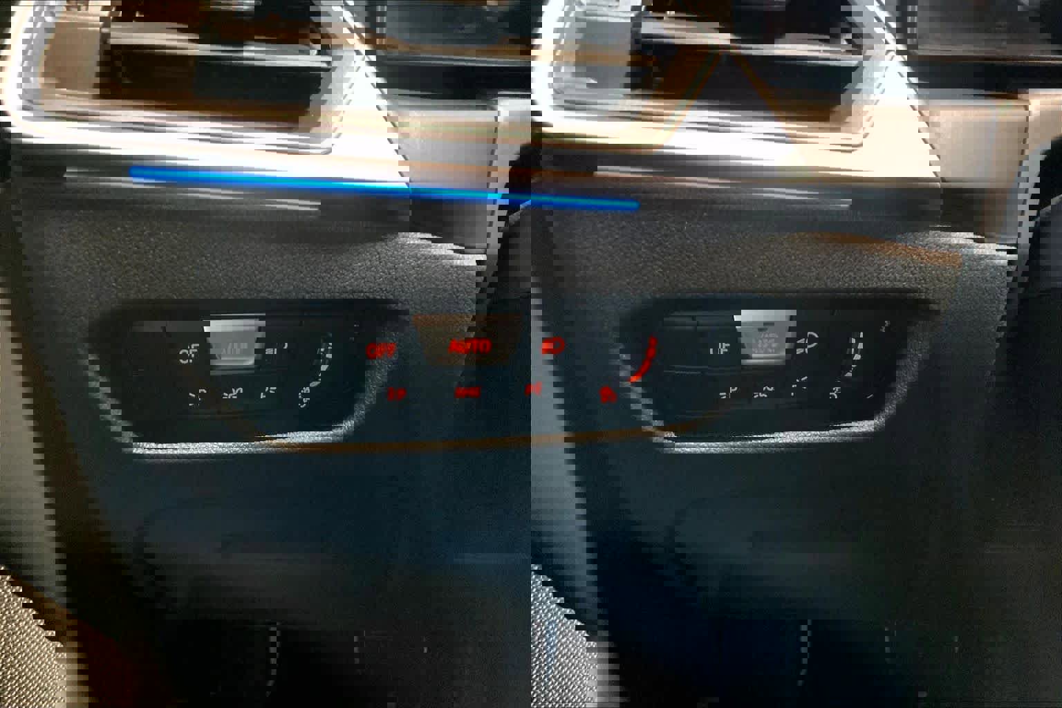 Used 2024 BMW M4 xDrive Competition w/ Executive Package image 33