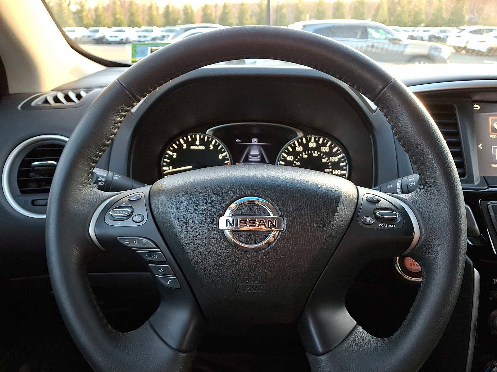Used 2018 Nissan Pathfinder SV FWD image 20