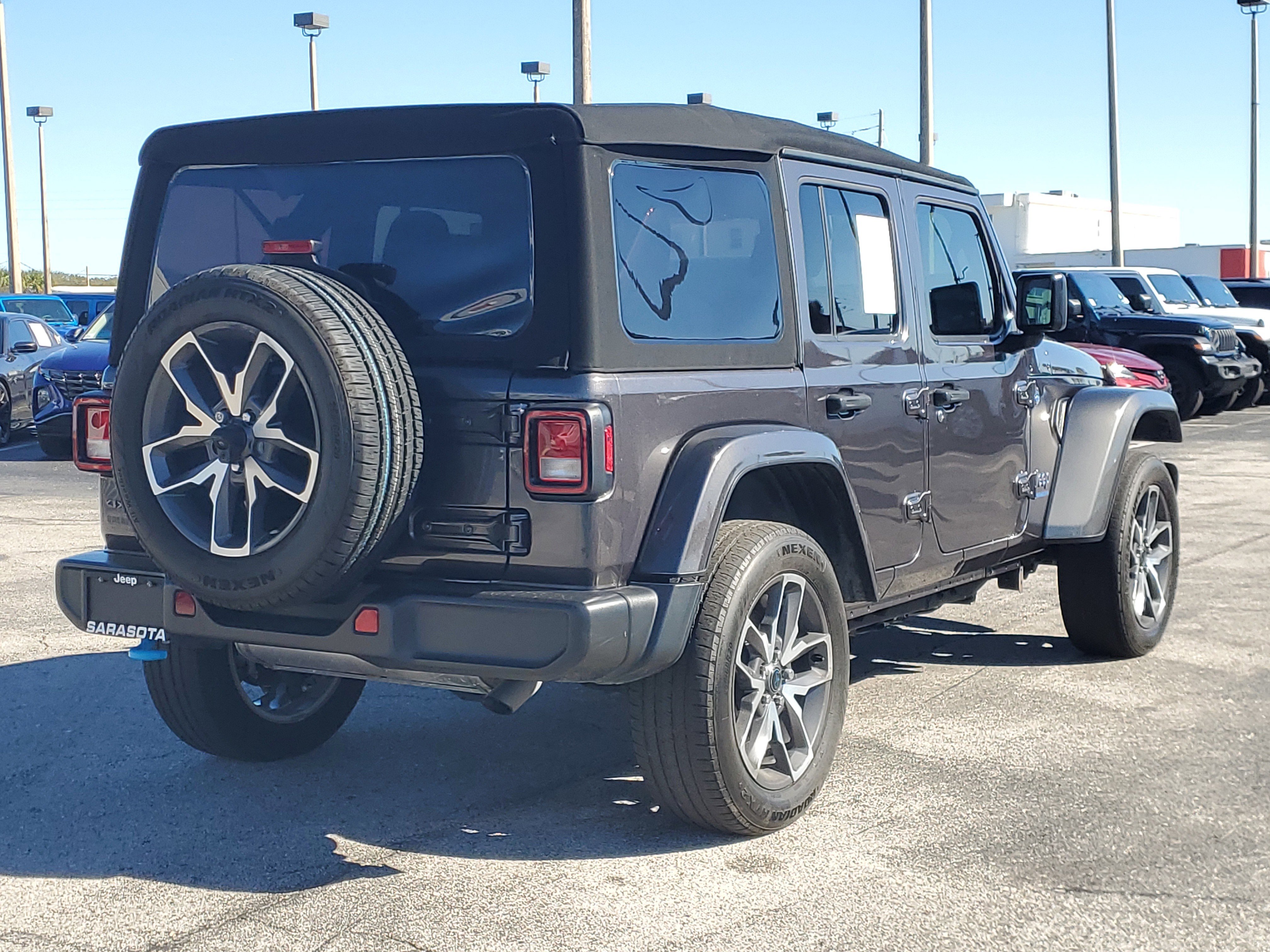 Used 2024 Jeep Wrangler Sport S w/ Convenience Group image 8