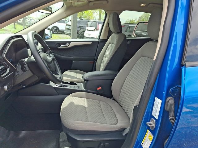 Used 2020 Ford Escape SE image 11