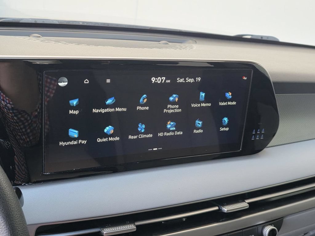 Used 2023 Hyundai Palisade SE FWD image 18