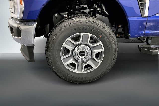New 2026 Ford F250 Lariat w/ FX4 Off-Road Package image 12