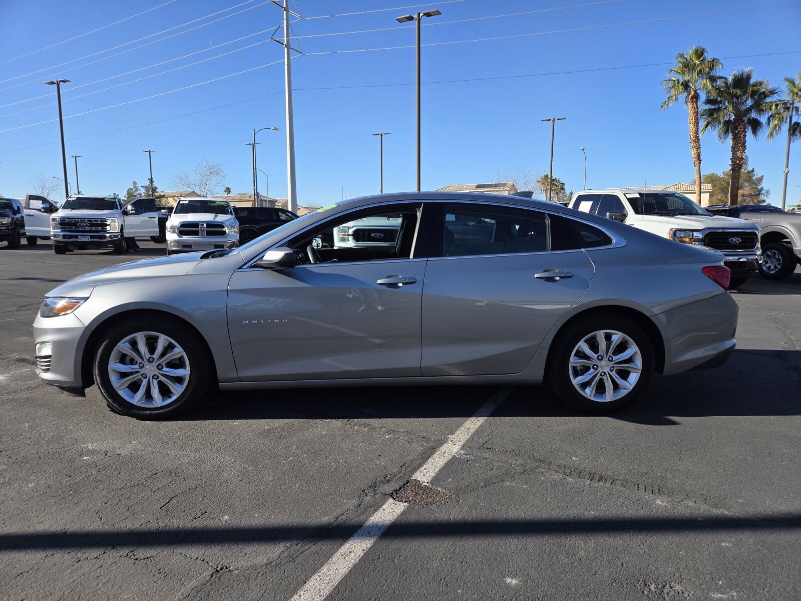 Used 2024 Chevrolet Malibu LT image 3