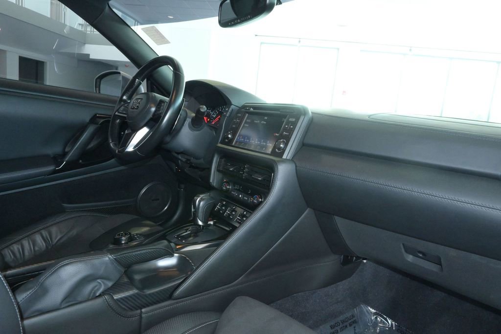 Used 2023 Nissan GT-R Premium w/ Floor Mat Package AWD/4WD image 26