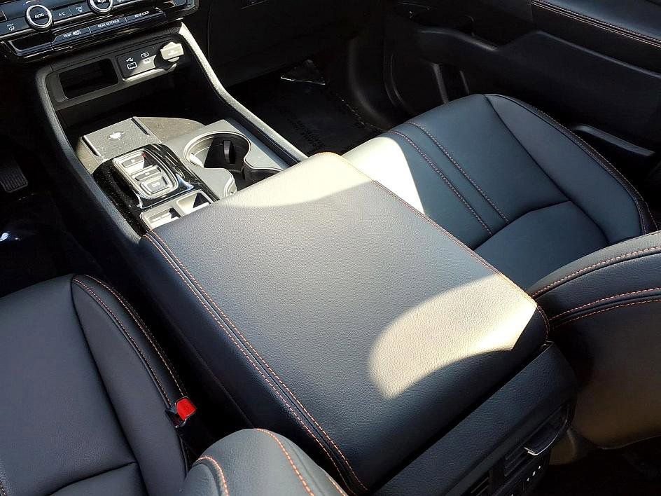 Used 2025 Honda Pilot TrailSport image 23