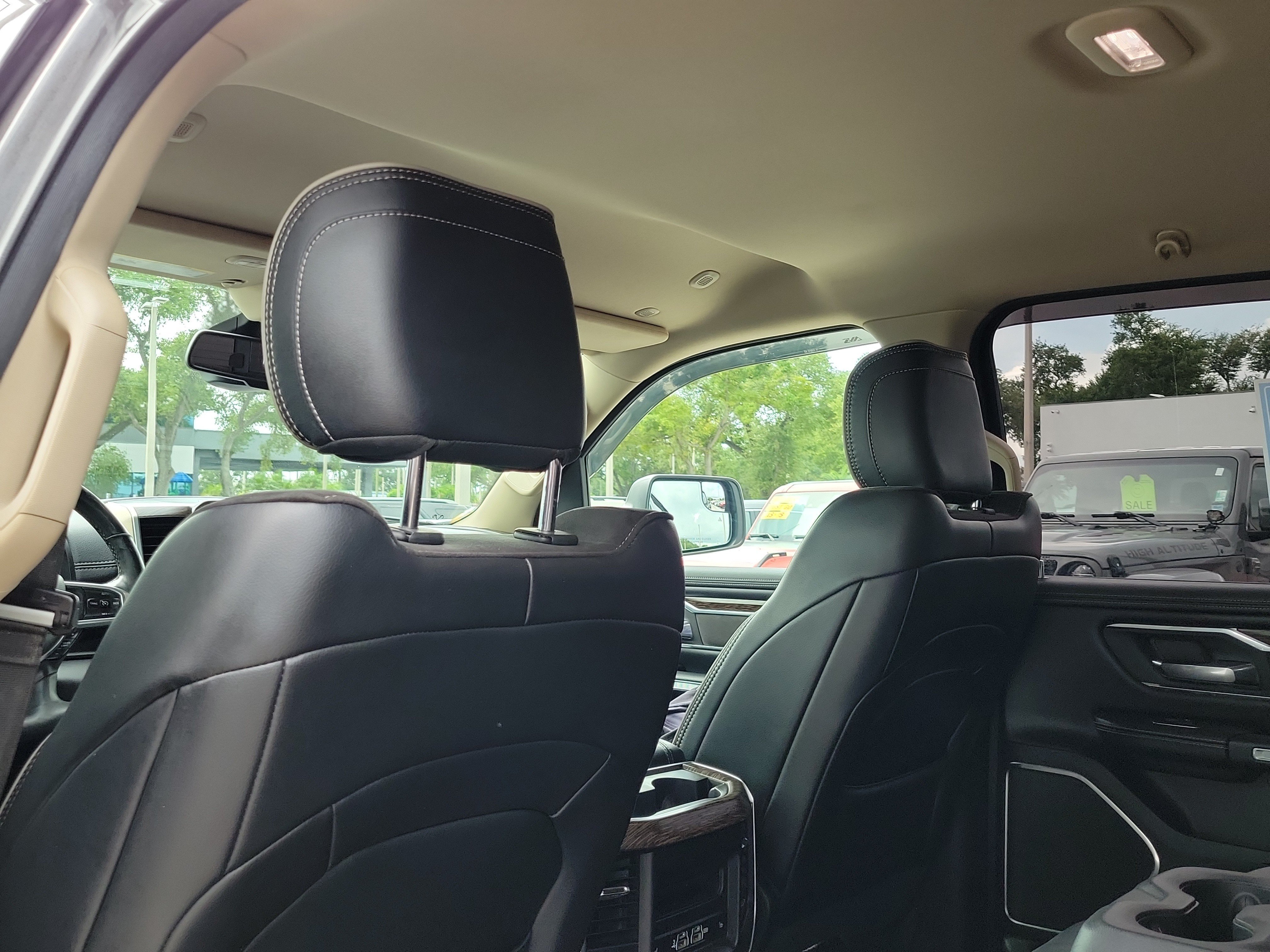 Used 2019 RAM 1500 Laramie RWD image 11