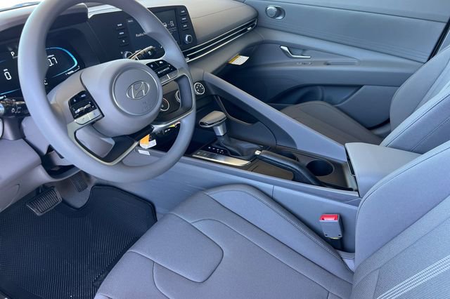 New 2026 Hyundai Elantra SE image 10