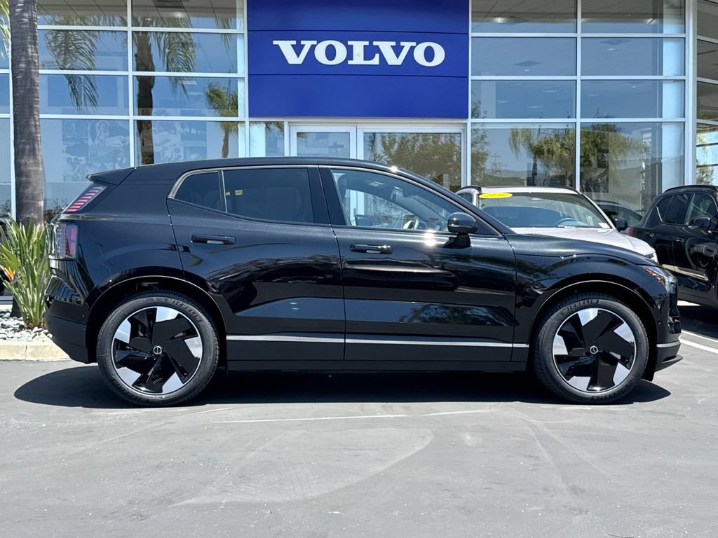 New 2026 Volvo EX30 Ultra w/ Protection Package Premier AWD/4WD image 6