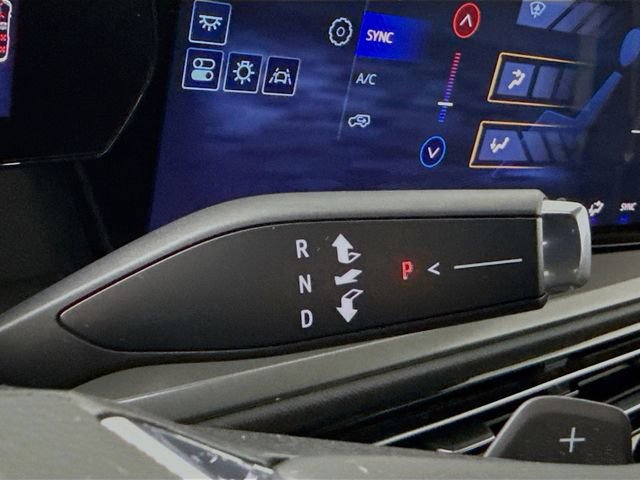 Used 2024 Chevrolet Traverse LT w/ LPO, Floor Liner Package image 17