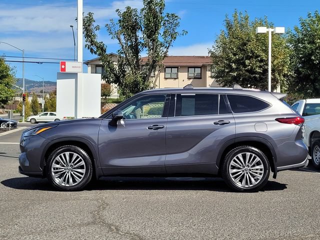 Used 2021 Toyota Highlander Platinum AWD/4WD image 9