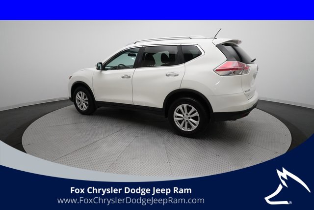 Used 2016 Nissan Rogue SV image 12